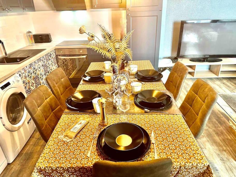 En Plein Coeur De Perpignan Le Superbe Apartment ภายนอก รูปภาพ