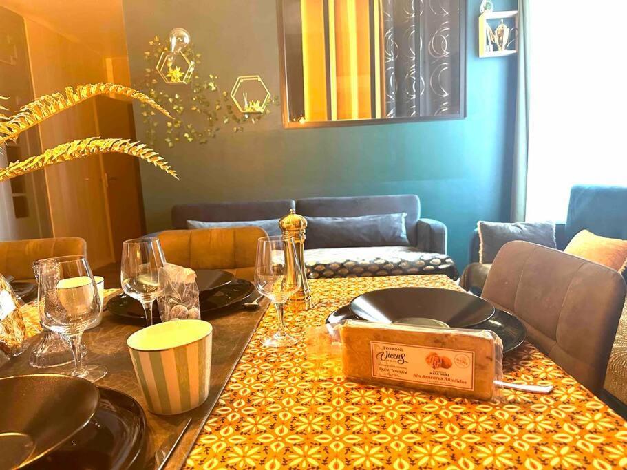 En Plein Coeur De Perpignan Le Superbe Apartment ภายนอก รูปภาพ